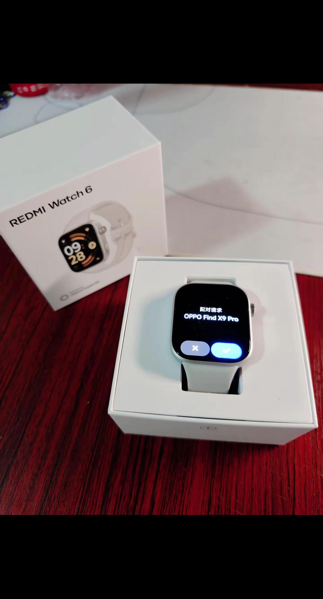 幸福有很多种 收到自己送的Redmi   Watch6是一种watch6