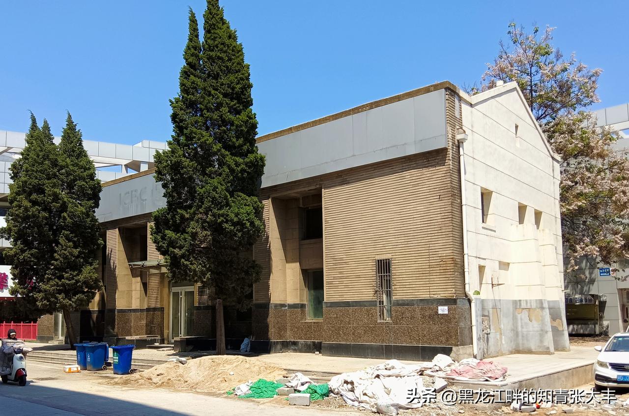 河北省的山海关不能抱着“山海关”美滋滋地睡大觉，必须注重历史的延续性！

这座看