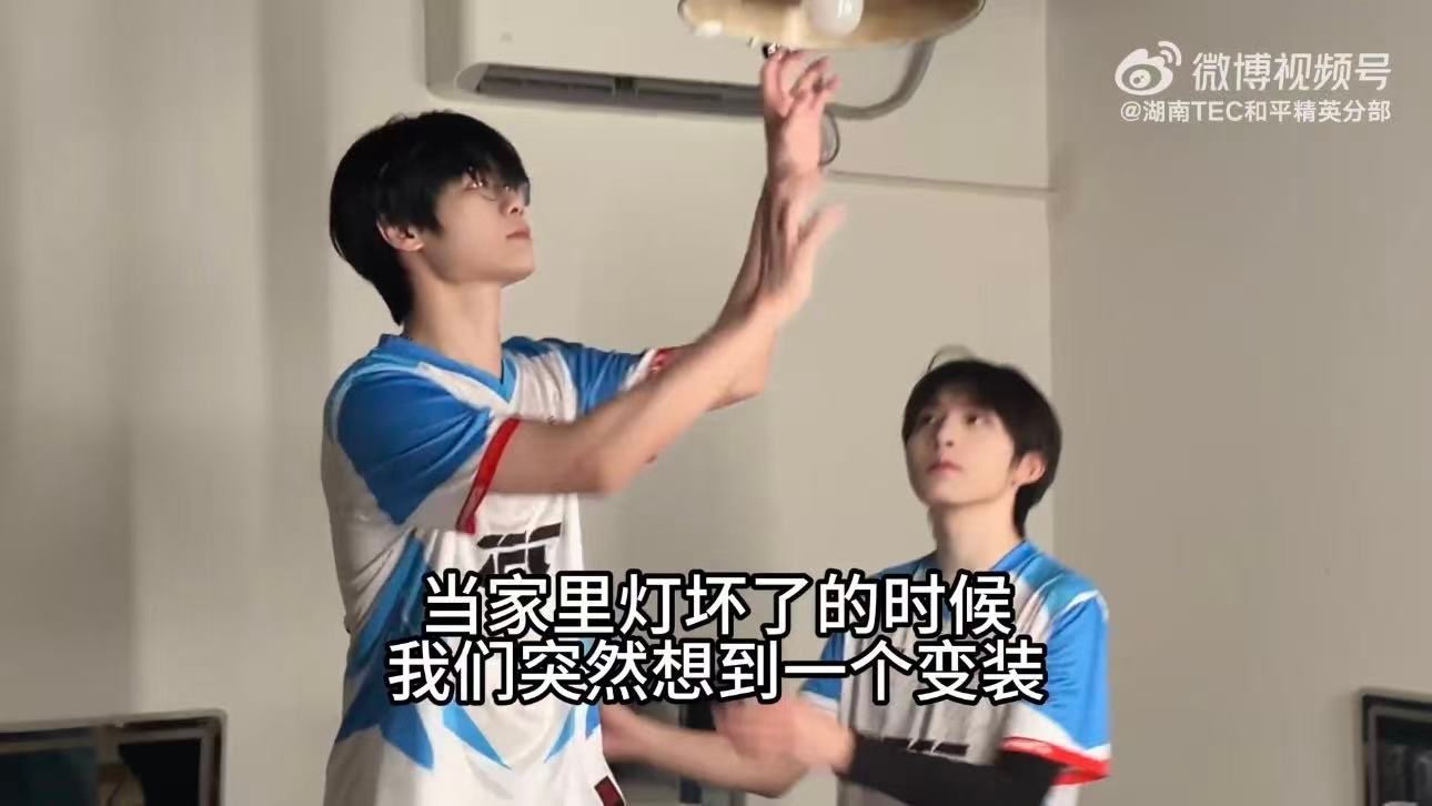 33化身黑马骑士霸气出征，马年氛围感直接焊在身上，新赛季期待骑士继续驰骋赛场，再