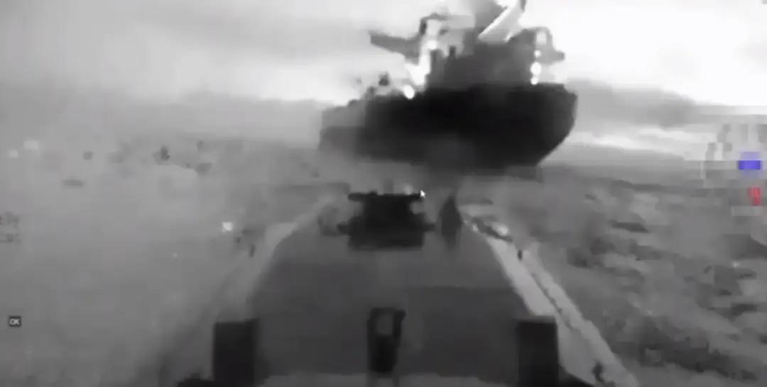 出手了！乌克兰表态！
 
2025年11月28日，乌克兰海上无人机在土耳其黑海沿