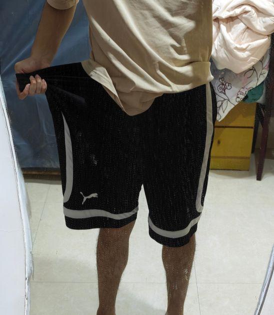 八年前买的一条裤子 去年秋天还在穿 今天穿了一下发现穿不上了 寻思去买...