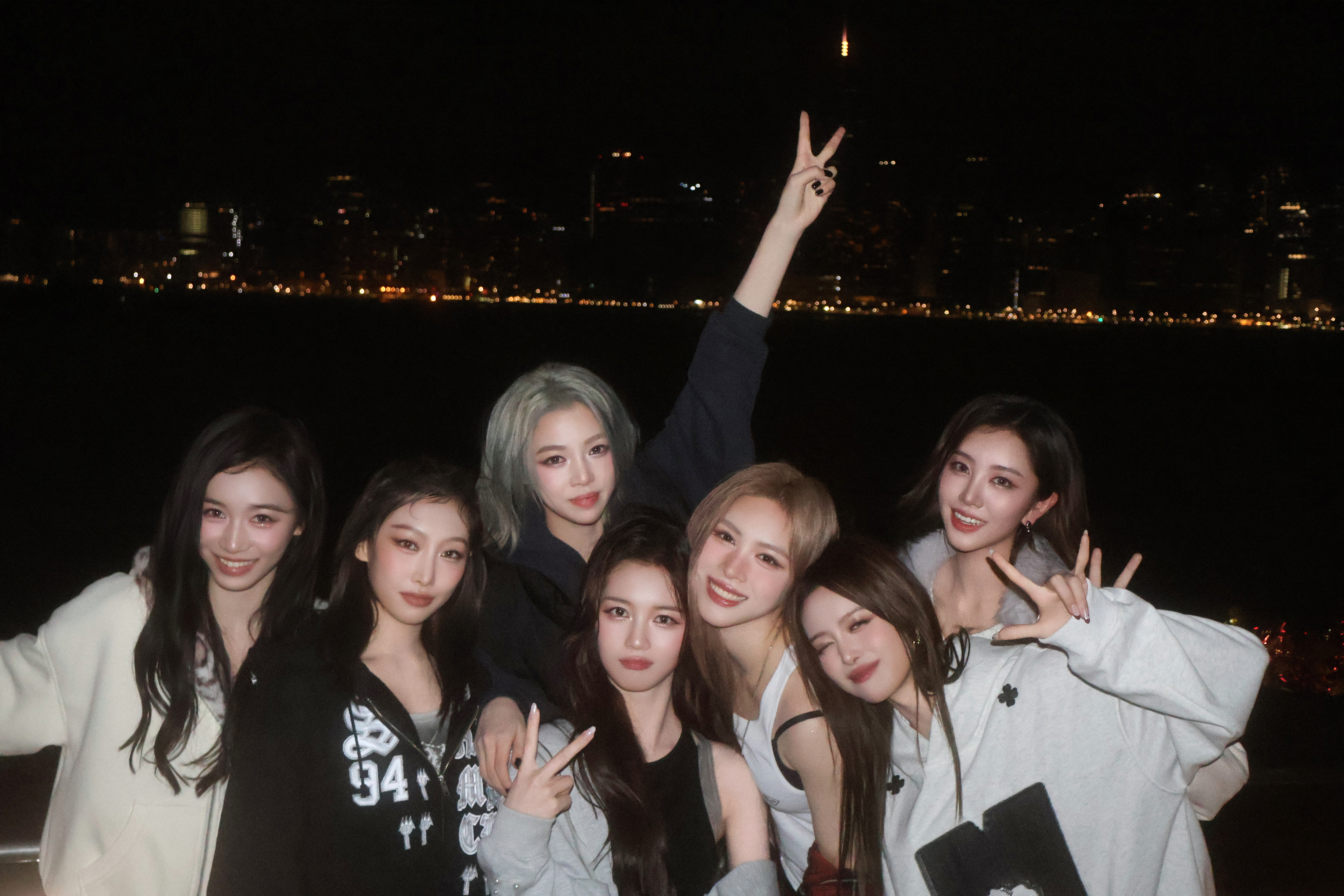 RED 我们七个🤩🥰 