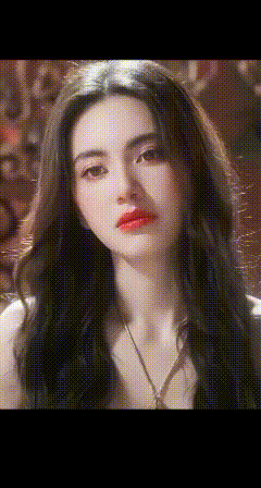 这位国外的美女，有点眼熟，可是又想不起来是谁了。请大神赐教！