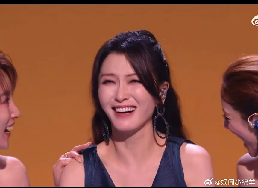 徐洁儿乘风成团徐洁儿浪姐成团舞台魅力无可替代，从初赛走到成团之夜，徐洁儿交出满分