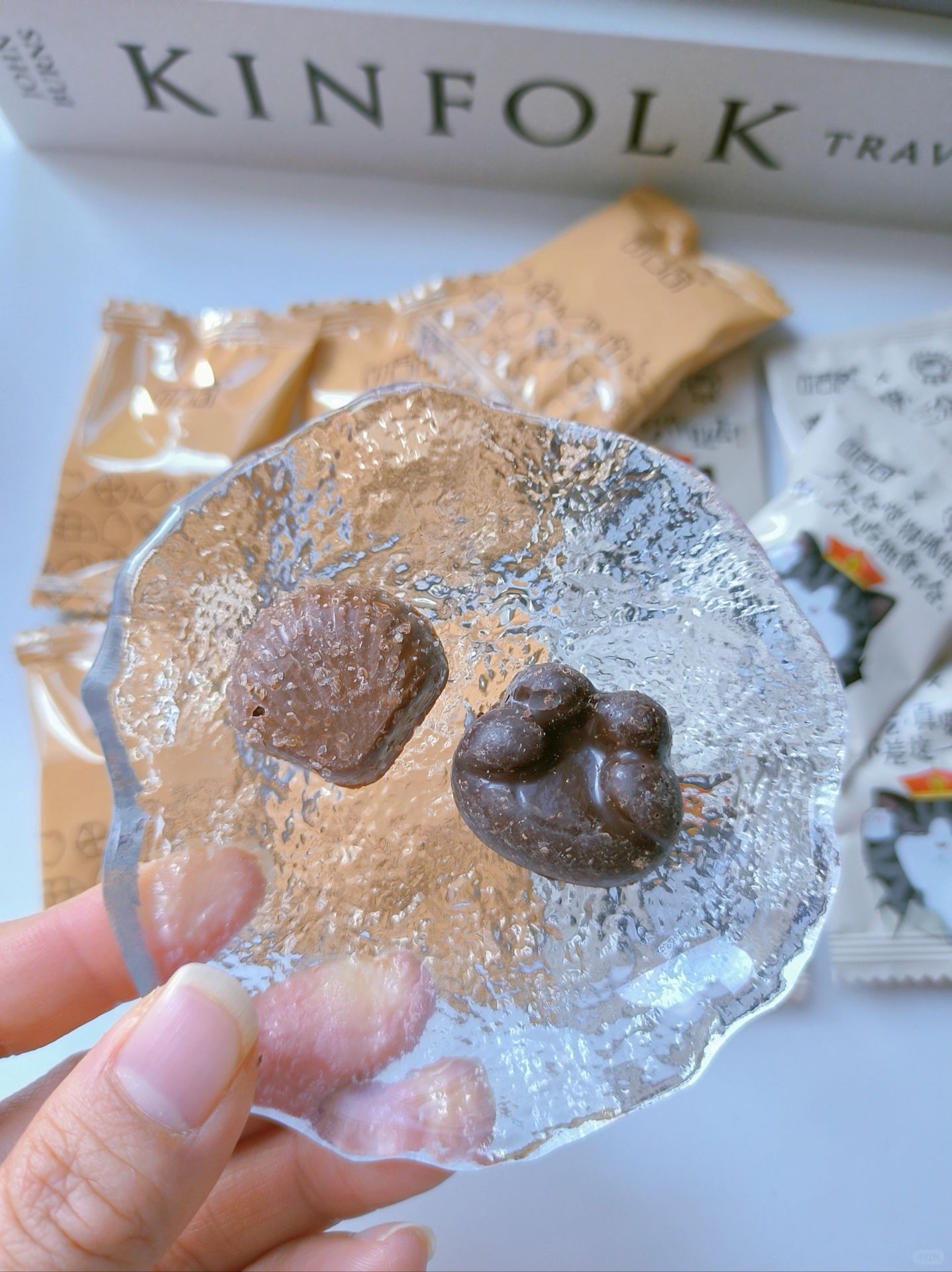 救命!!巧克力在嘴巴里爆炸了~~！！
