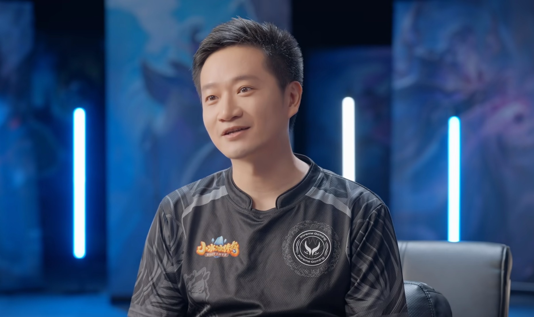 杨哥：大部分选手都很喜欢看评论，那些我觉得对我来说都是噪音，如果一个职业选手对这