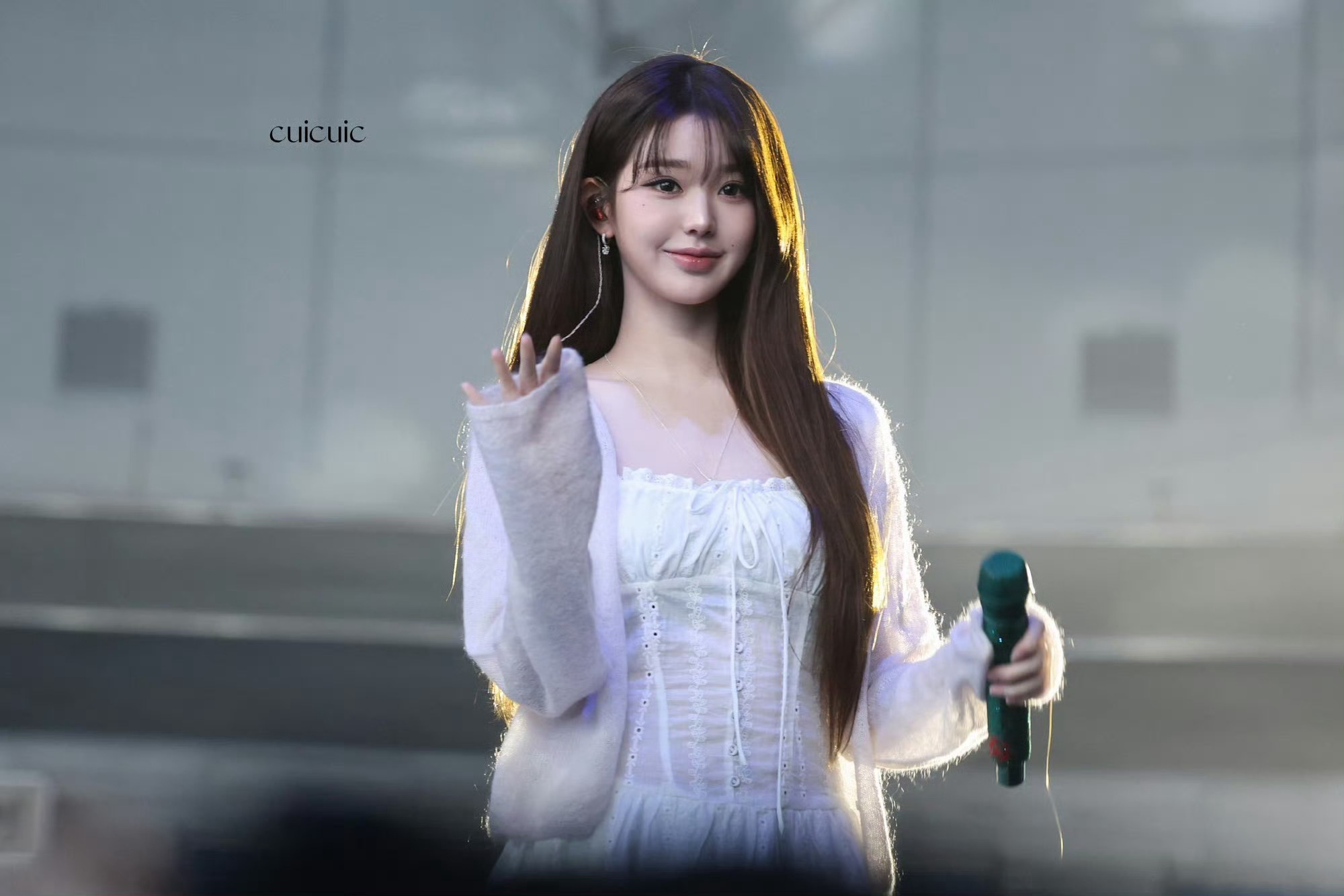 粉嫩嫩的刘海小圆儿 ​​​