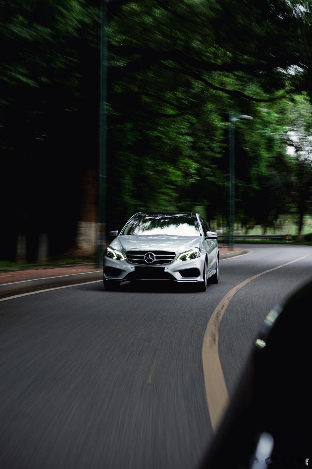 2014 梅赛德斯奔驰 E400L W212W212是我熟悉且喜爱的一款车，先后