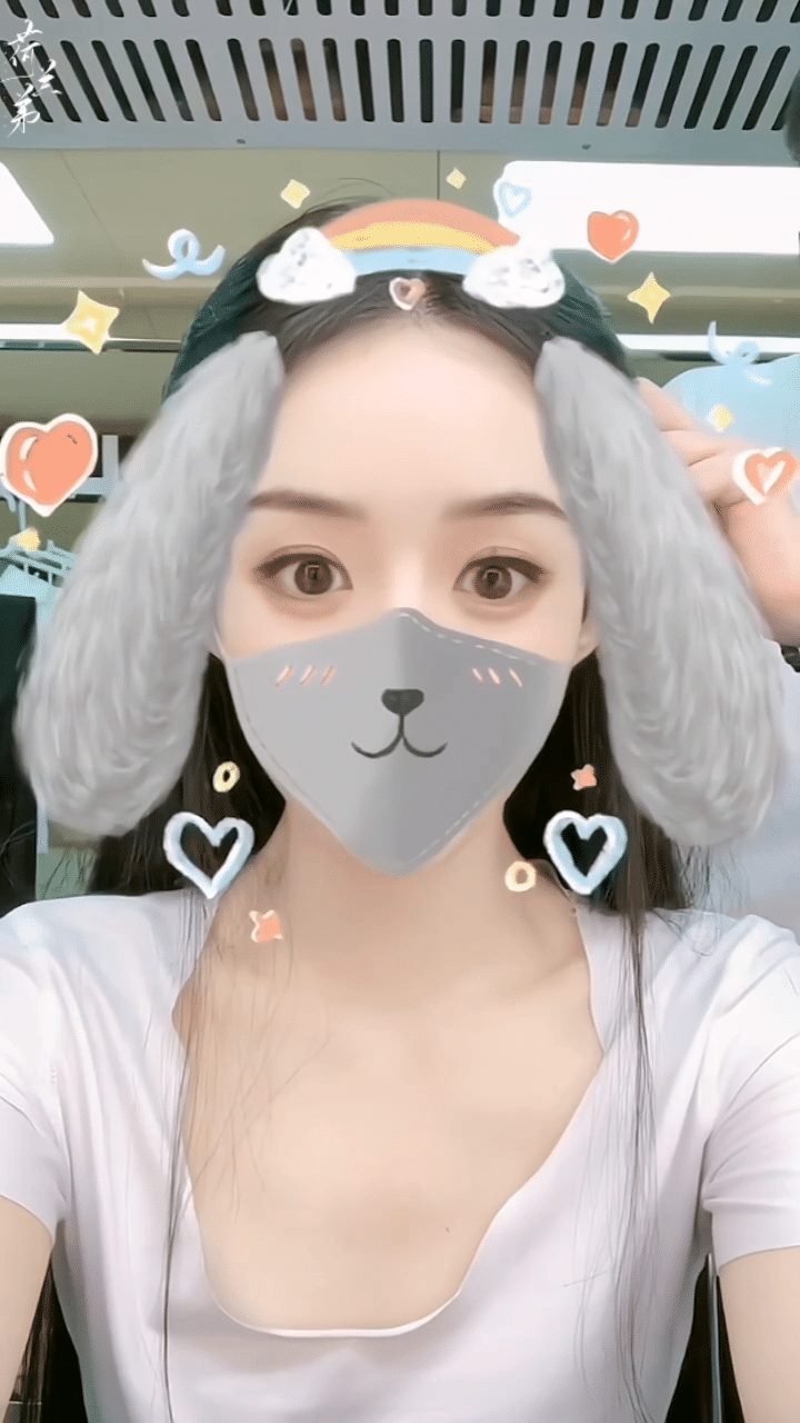 赵丽颖粉丝看到的都来团建微小说啦，做完一定要打卡扩散，打卡扩散的同时还能冲一下超