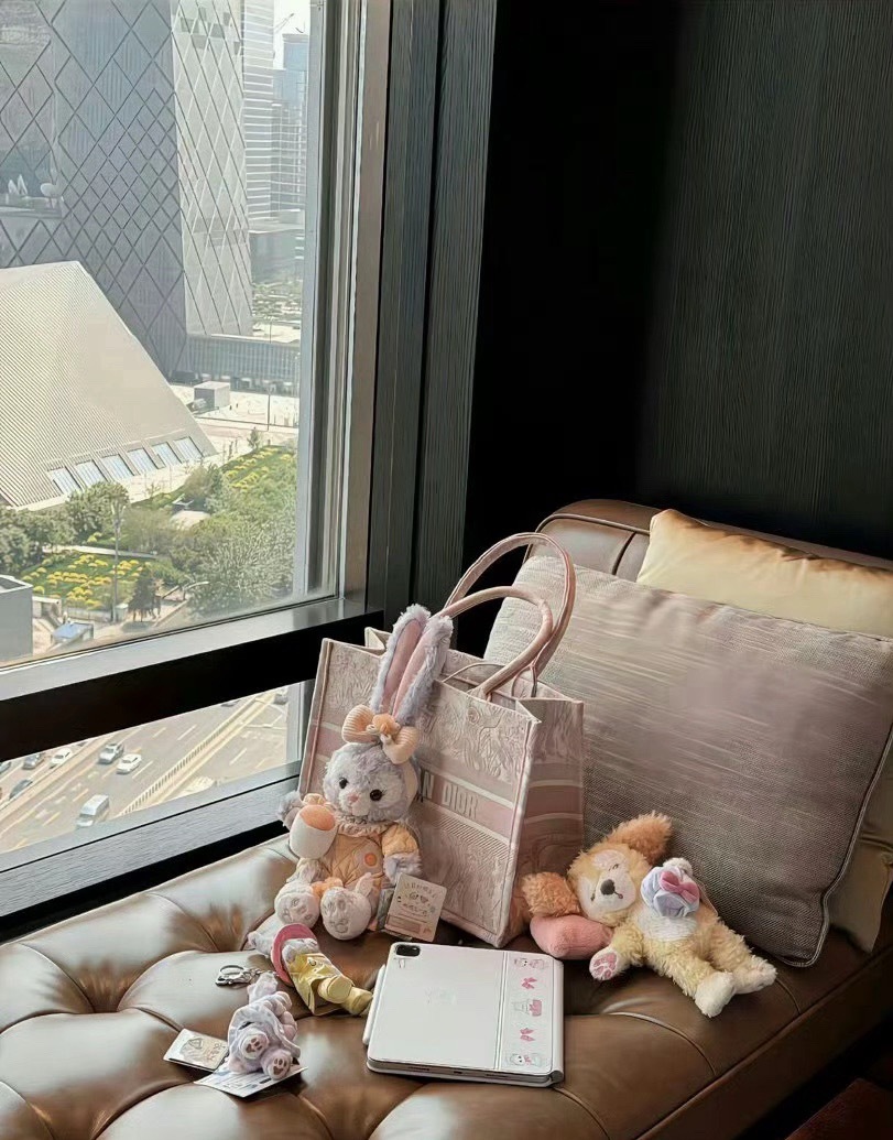 祝我们： 有良好的睡眠 健康的身体 有前进的勇气 以及万事都平淡的心境 ​​​