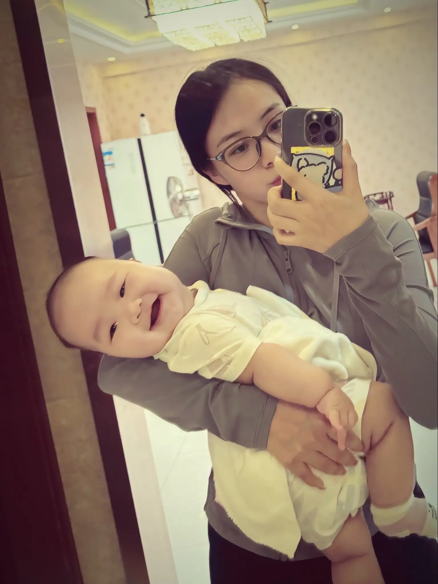 社会没有参天树，我叫威威你记住