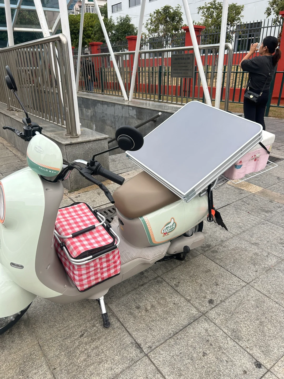 在长沙，我靠摆摊买了一台车