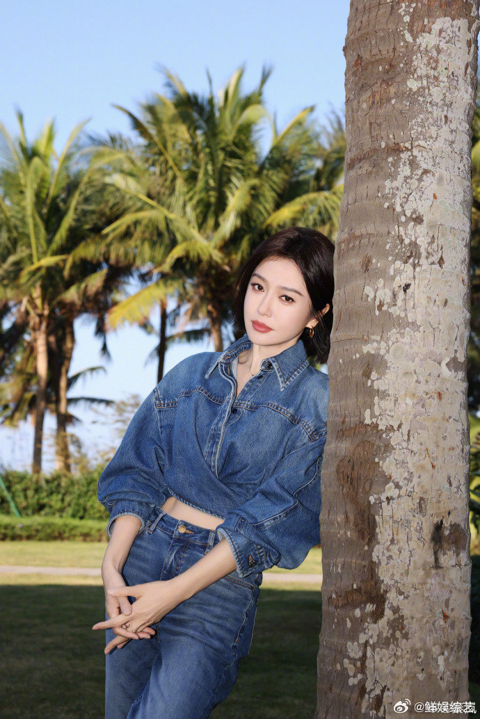 秦岚原来是御姐音 从惊艳御姐音到电音朵拉，再到术后自嘲狼外婆，秦岚的声线变化，每