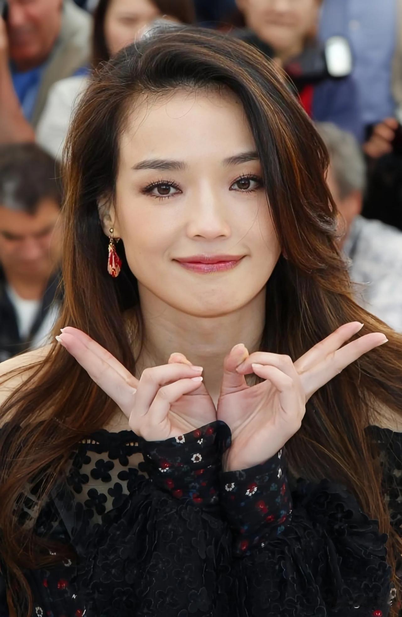 由葛优、舒淇等一线娱乐大咖主演的《非诚勿扰3》，票房扑街！

截止昨晚8点，该片