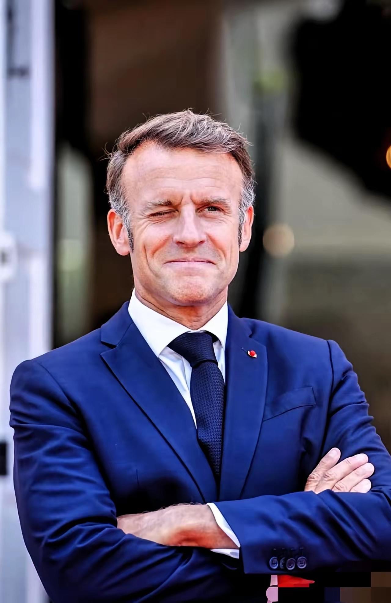 翻脸比翻书快！马克龙访华后48小时即翻脸不认人！对华发严厉警告！欧洲变色龙实锤！