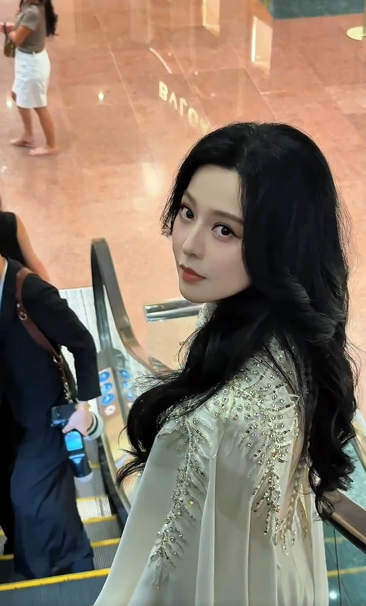 45岁球花生图状态范冰冰