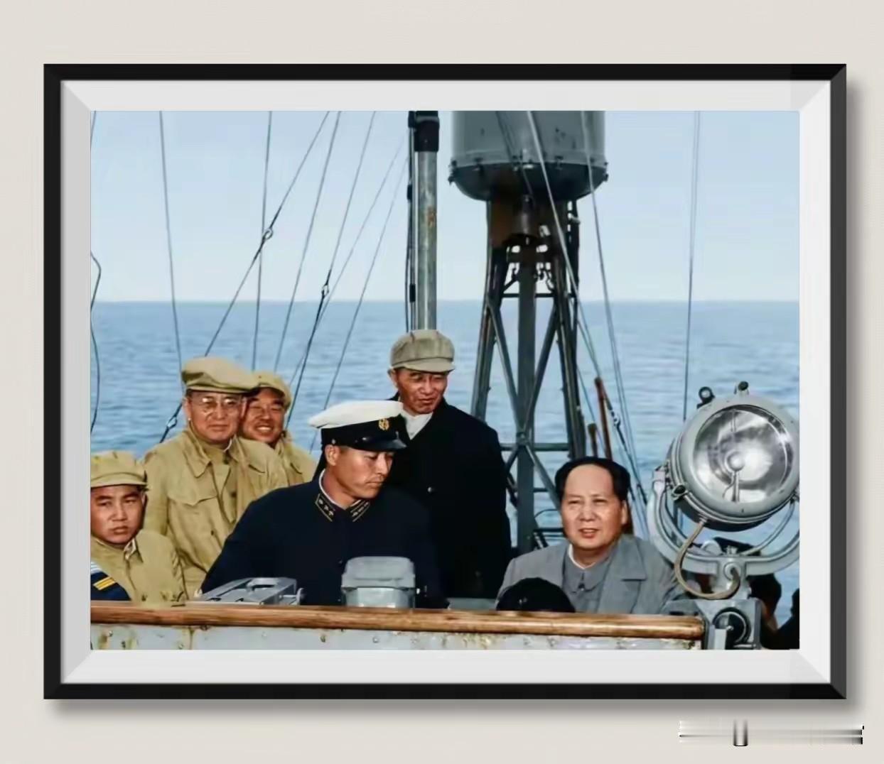毛主席为人民海军题过字，我们一定要建立强大的海军！