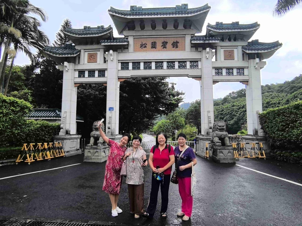 松园宾馆（1）、招待国宾的地方，现在对外开放了！
带定位晒今日生活
我的今日状态