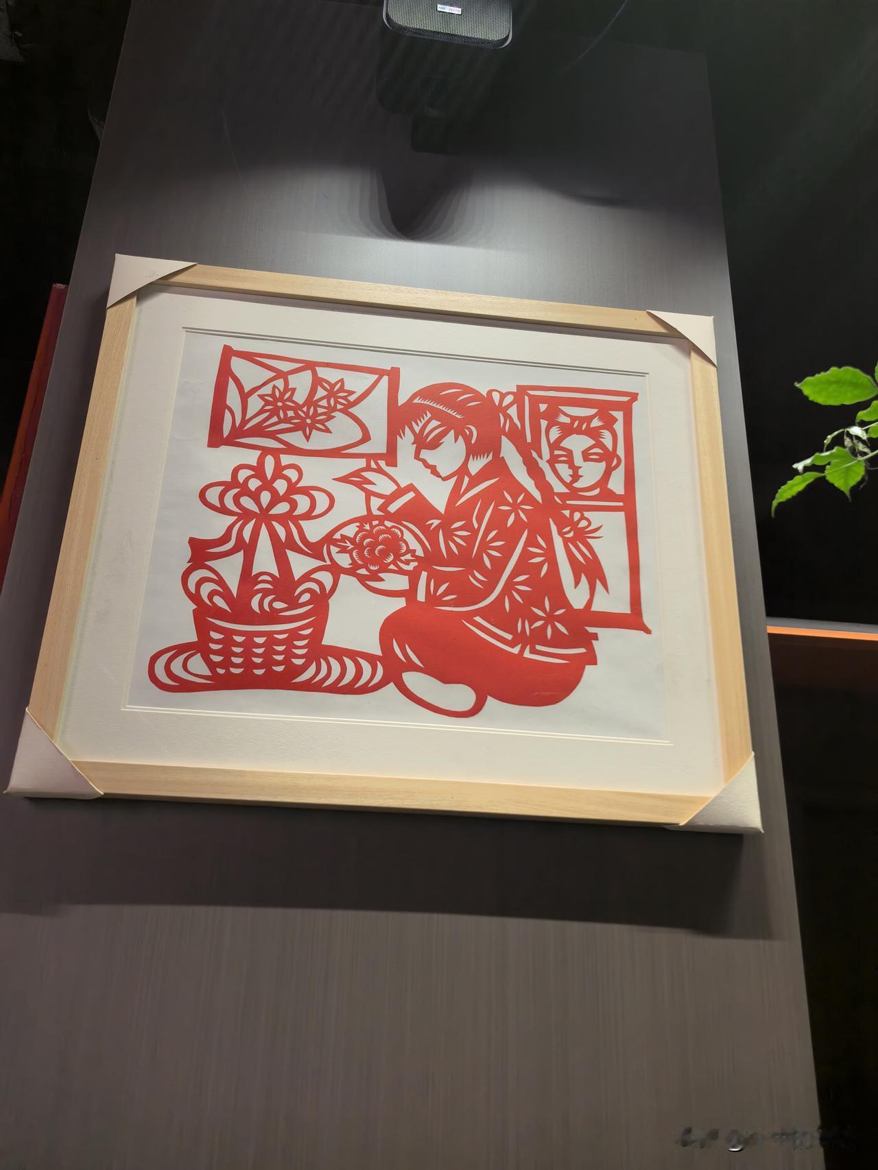 健康最值钱

有钱没健康，财富变纸浆。
健康却没钱，可以从头来。
见钱只眼开，恐