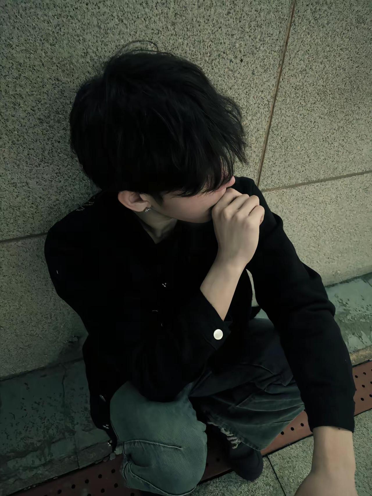 回复 @Adieu_的评论 我承認 我自私 你的體溫 我只想我一人享受我希望你懂