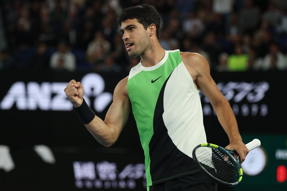 阿尔卡拉斯6-2扳平澳网比赛