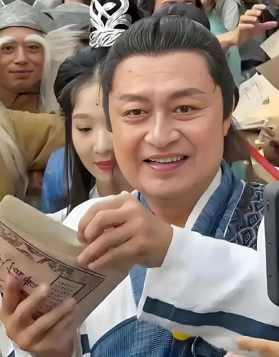 倒下的不是马景涛，倒下的是一位父亲​63岁的马景涛不是不想游山玩水，而是不敢​结