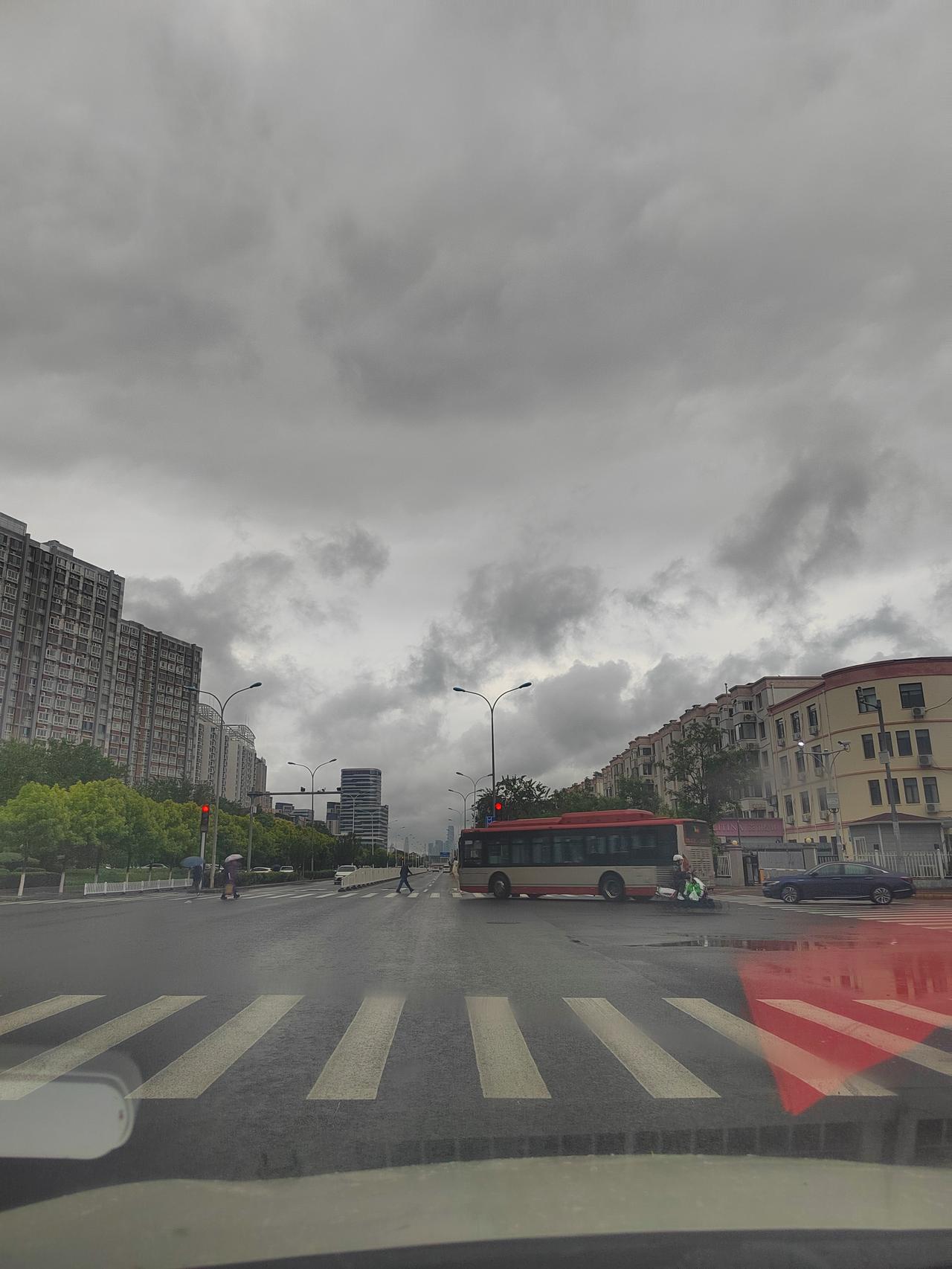 今年的雨水有点多