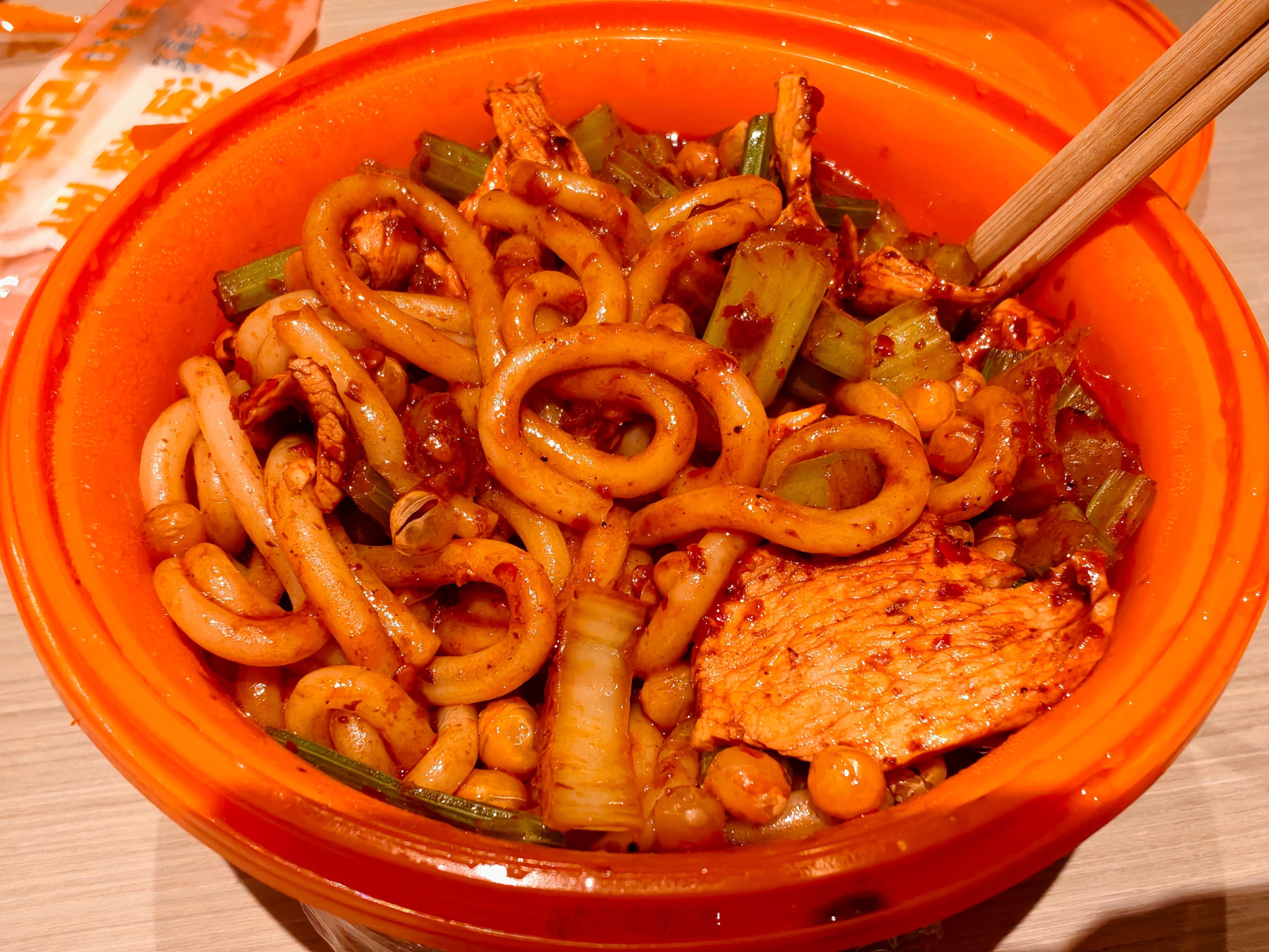 抵达 深夜 放毒小卢篮球世界2025中国环塔丝路集结赛  ​​​