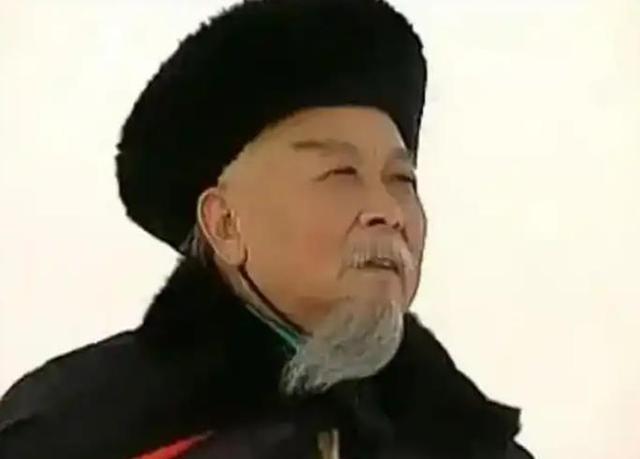 1885年9月，左宗棠在病榻上离世时，愤慨地说：“对中国来说，十个法国将军，也比