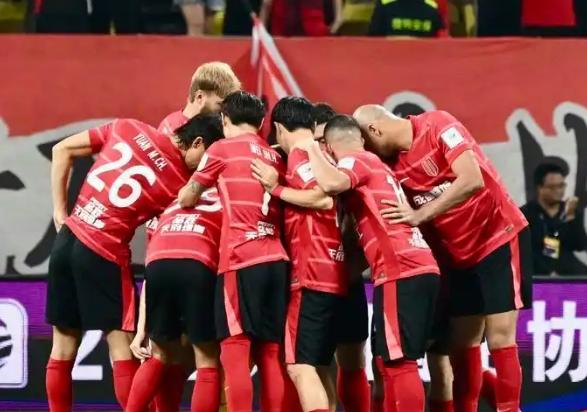 北京时间10月31日，明天的中超第30轮赛程如下，海港、蓉城、申花争冠输不起
