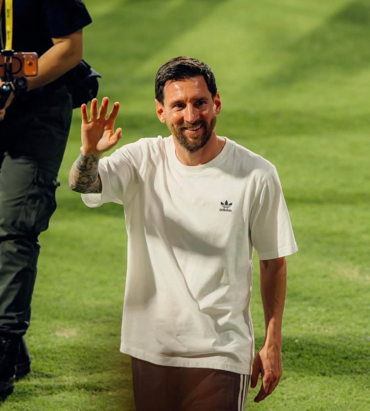 今天是梅西印度行的最后一天，最后一站将前往德里！不过德里最近的空气质量非常差，今