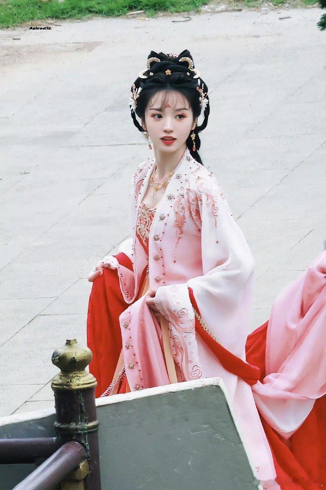 精修和实物的区别也不大啊 ​​​