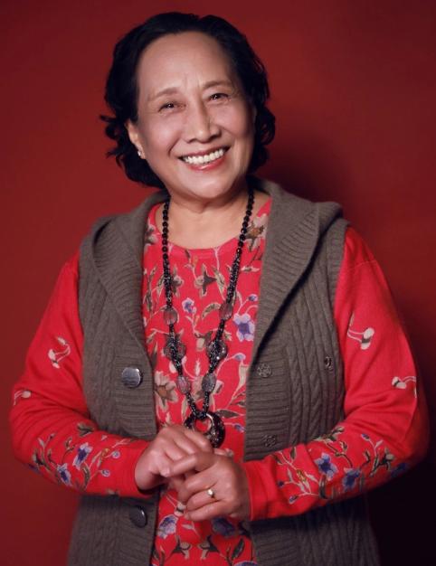 阿姨1984年花两千多买了50克黄金，1984年的两千多在当时的购买力是什么情况