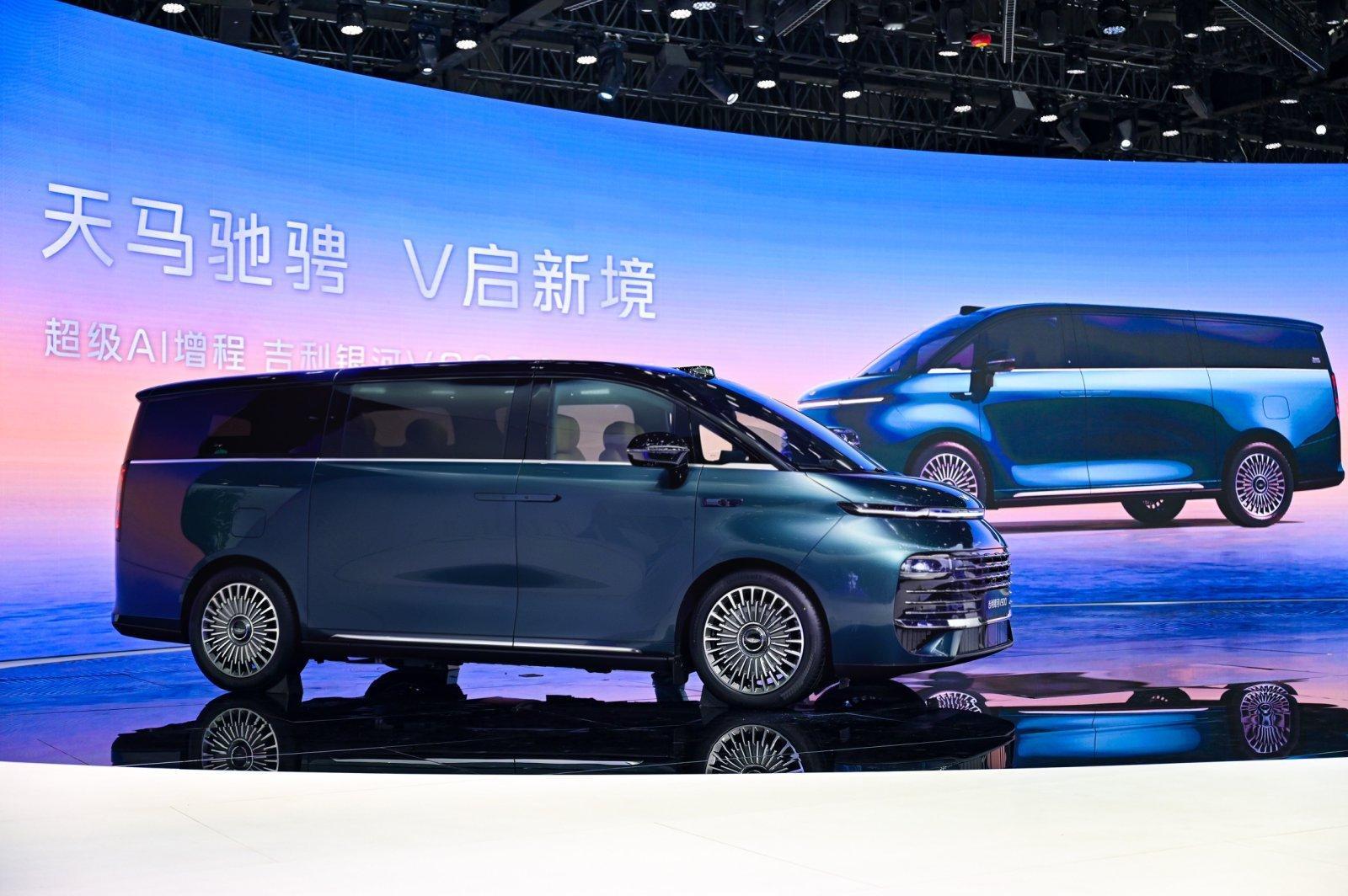 2025广州车展，吉利银河发布旗下首款旗舰MPV——吉利银河V900。作为吉利银