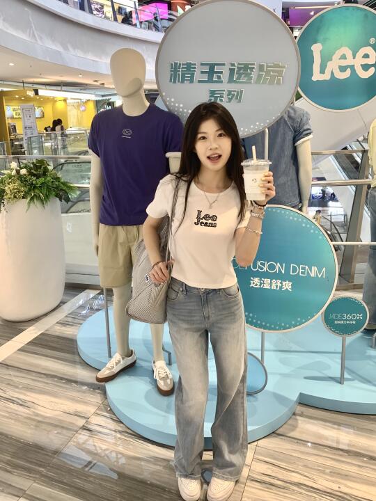救命！Lee这条牛仔裤是自带空调吧？！❄️