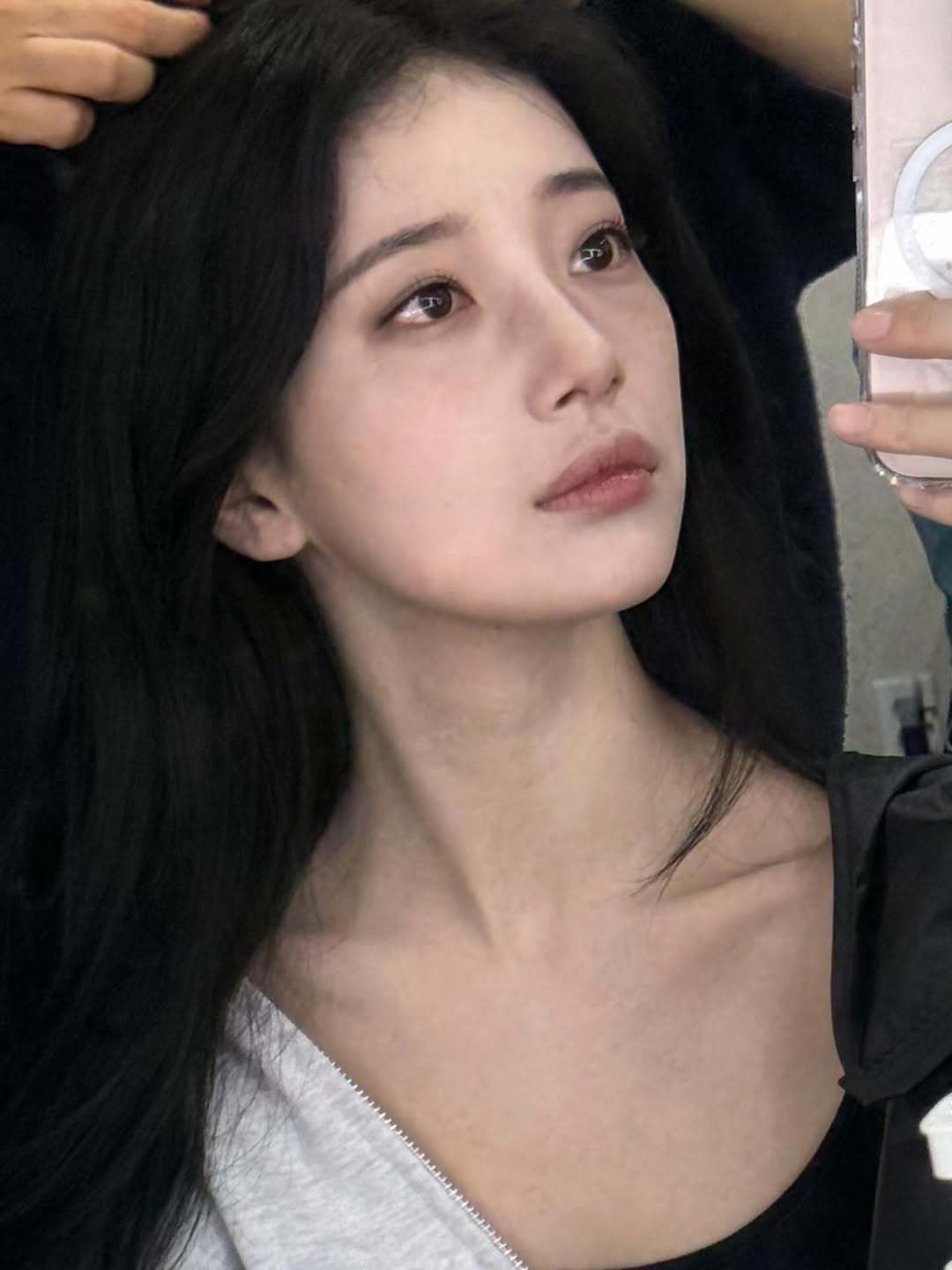 裴秀智更新……图1美得不知天地为何物，我的眼睛和心灵都得到了进化🥹 ​​​