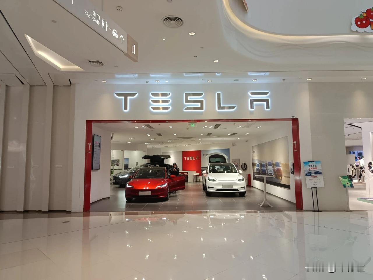 五一假期，特斯拉的门店也没那么热闹了
FSD是特斯拉的最后一张牌
只许成功不许失