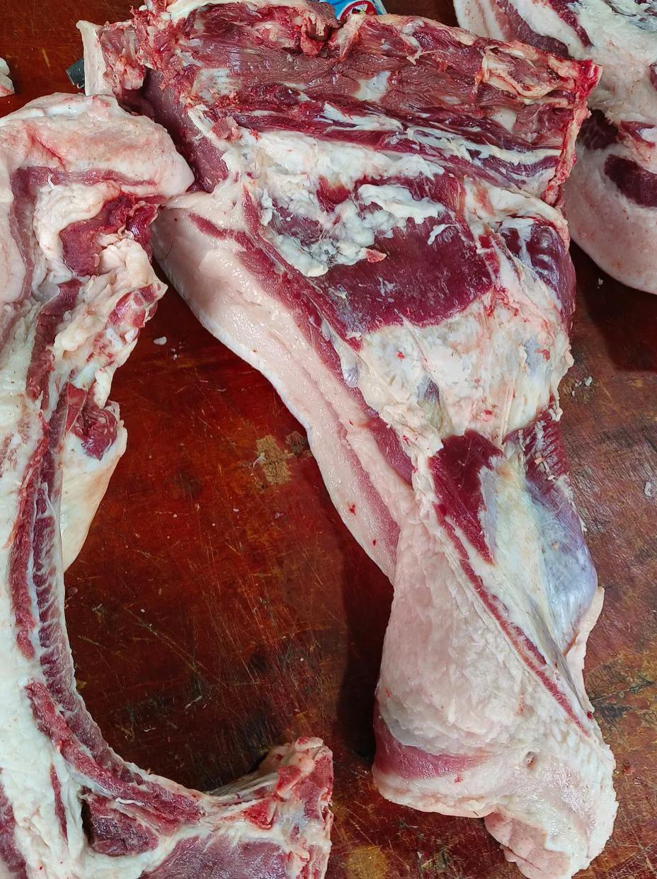 这样的土猪肉，你见过吗？

在市场上有一种土猪肉，看起来与平时的猪肉大不相同，皮