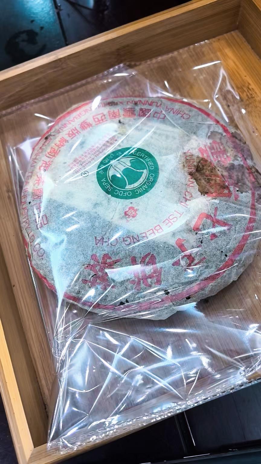 潮汕老钱日常｜顶级茶烟酒水蓝印·大白菜·茄·新鲜海钓上来的海鲜砂锅粥配老家的咸菜