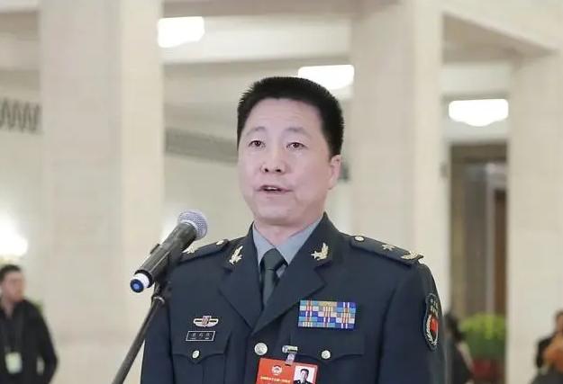 杨利伟为什么后来再也没有登天？其实他能够活着回到地球就已经是万幸，在他攀登太空的