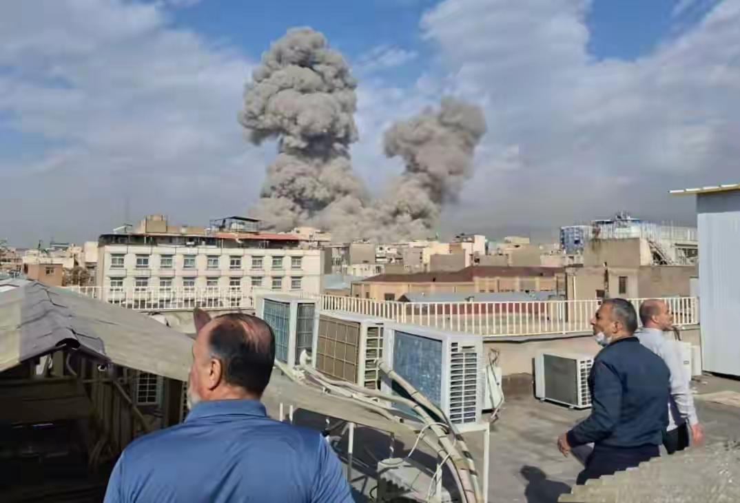 美国、以色列轰炸伊朗小学造成超过150人死亡。别tmd说什么误击呀、意外呀的，这