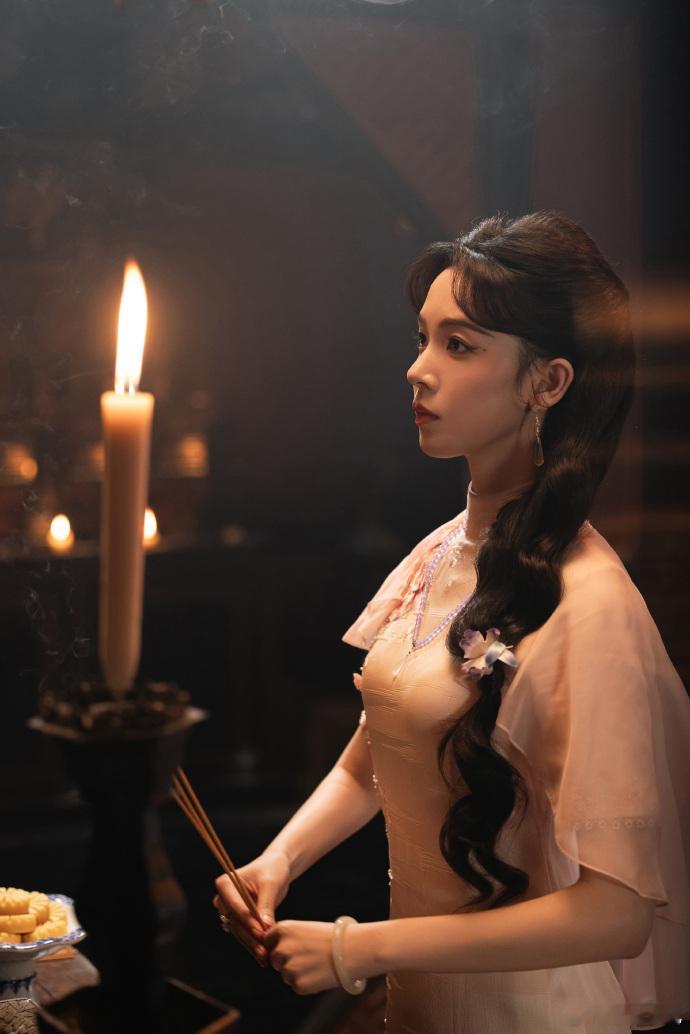 陈瑶黑白霍仙姑合体陈瑶霍仙姑全肯定温婉贵气与凌厉城府无缝切换，一柔一厉黑白双面圆