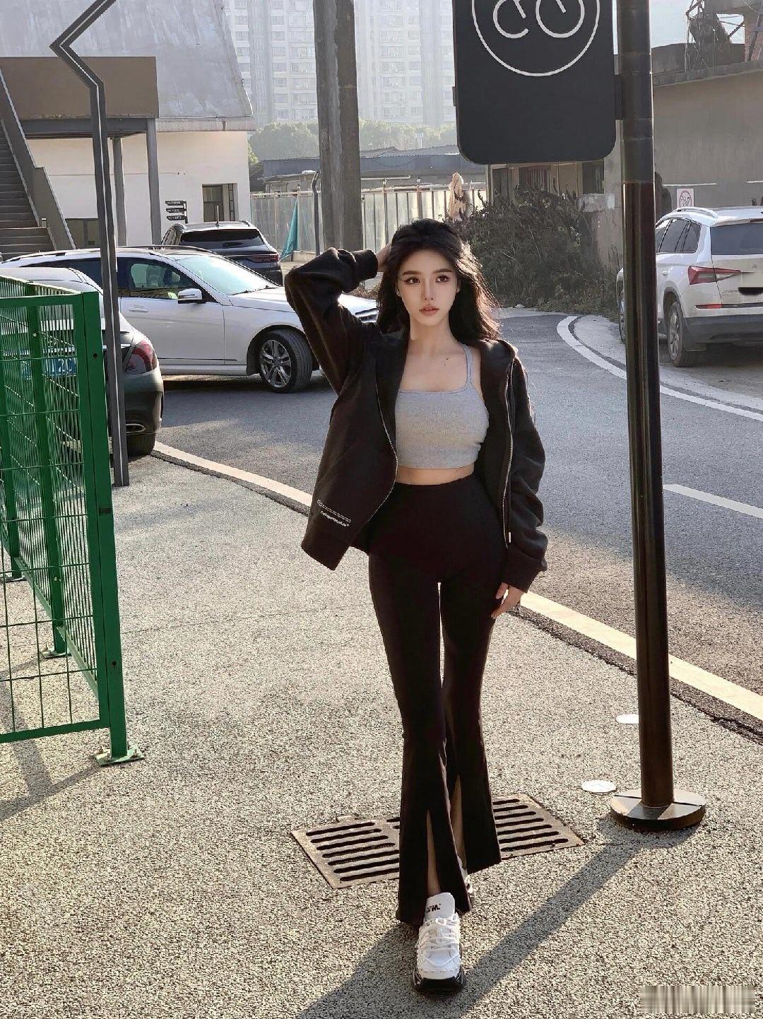 还是喜欢酷一点 