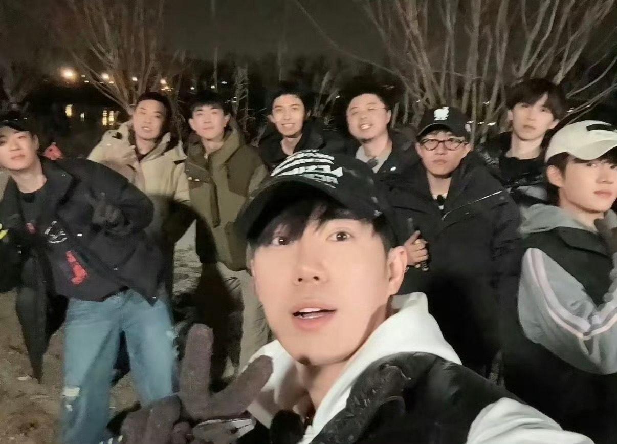 十个勤天特别下午场十个勤天演唱会下午场特别玩法 谁能拒绝十个勤天的限定下午场！没