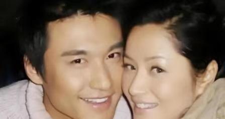 为啥没在一起
瞿颖和胡兵相伴三十年，颜值气质绝配，却始终没走到一起。友情太满、爱