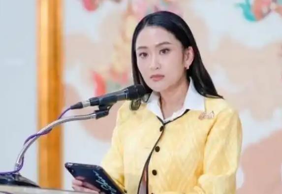257票！泰国国会下议院的表决屏上跳出这个数字时，整个曼谷政坛倒抽一口气，3.7