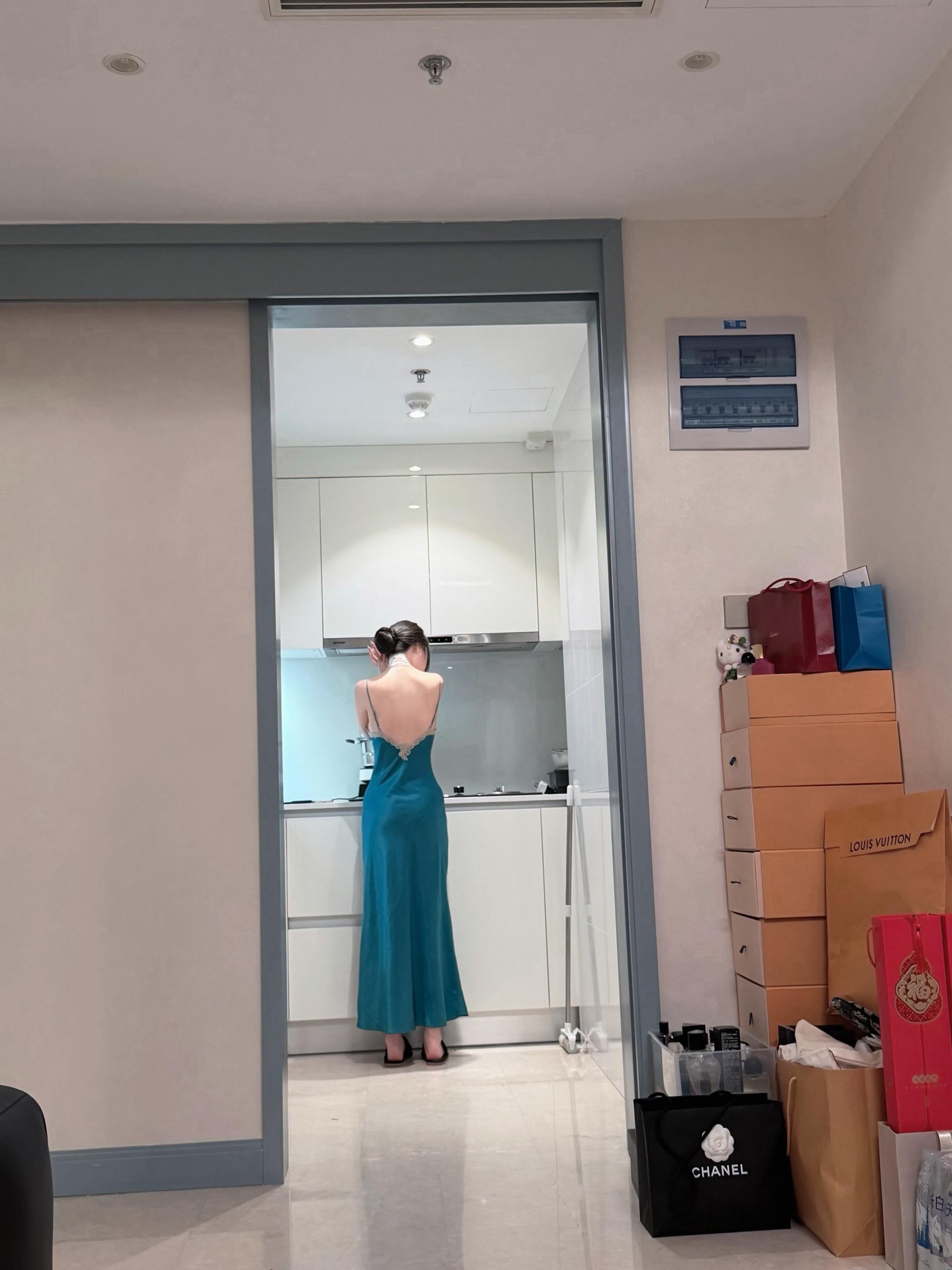 如果全世界都在指责你 那我就给你煮碗面吃抱抱你