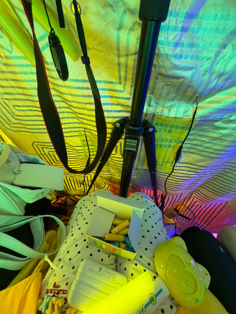 朱志鑫 棍丝宝宝都是天使宝宝和宝宝们一起度过了难忘的几天，虽然很疲惫狼狈，但和你