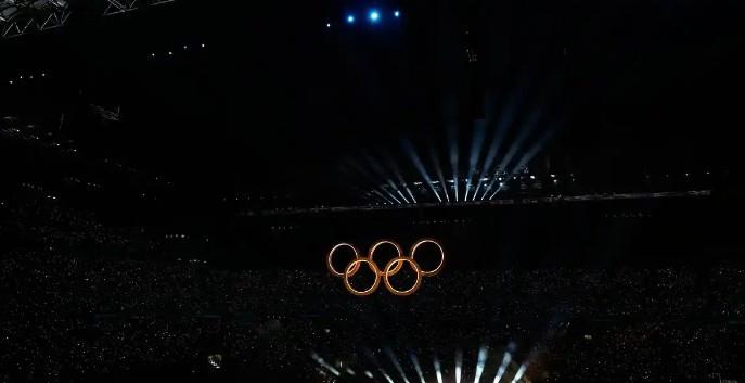 悉尼当年拿下2000年奥运会主办权，只赢了两票。后来曝光的细节，让我们看清了这两