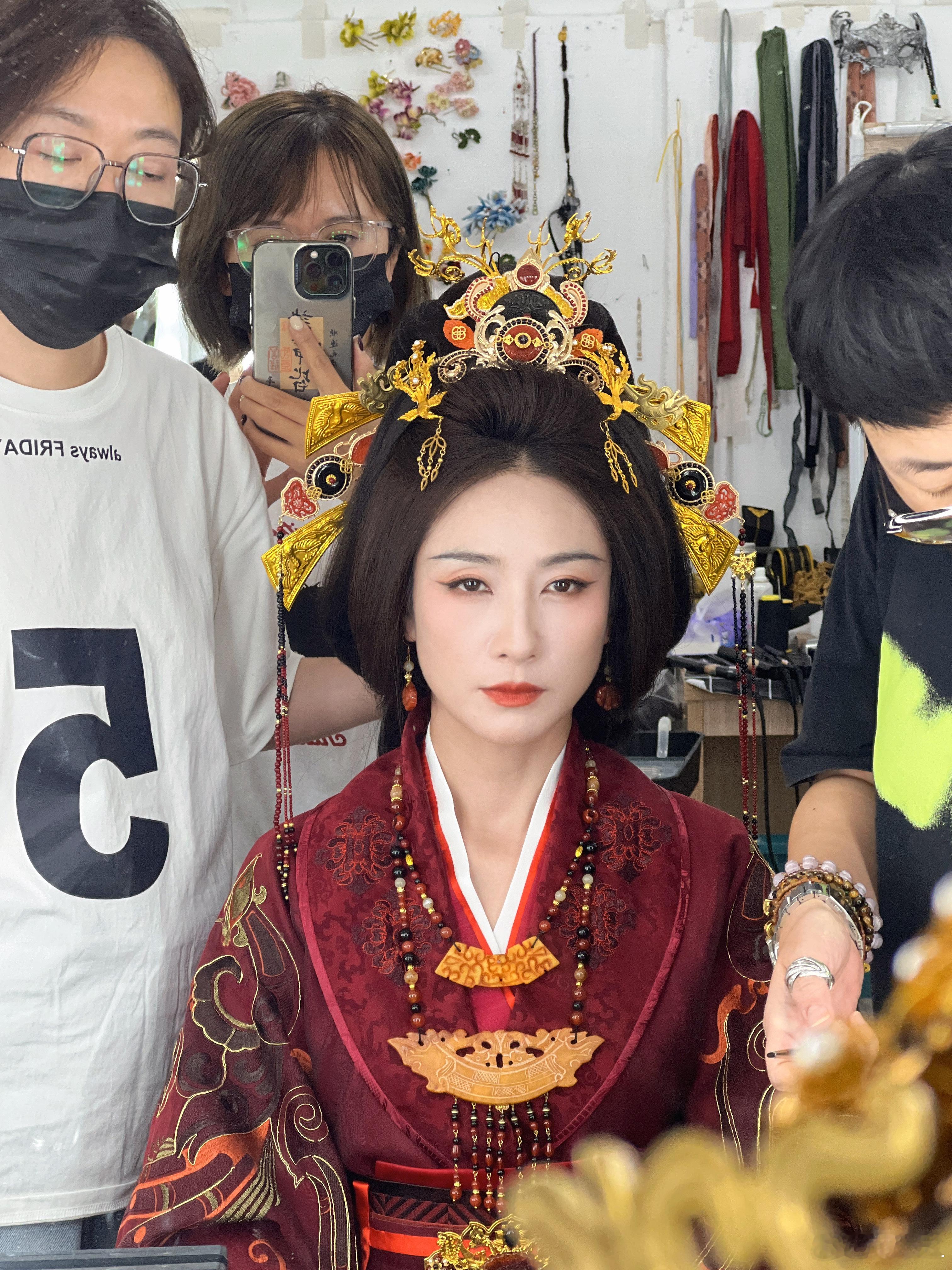安陵容终于熬成太后了 谁看了不说一句陶昕然牛啊，把安陵容的隐忍和何太后的威严都演